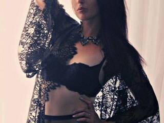 Erotični video klepet --FRUIT--