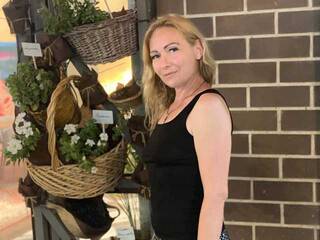 Erotični video klepet -Amelia---