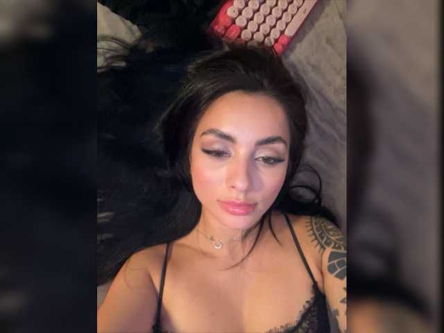 Oddajajo posnetke zaslona Gypsy_Girl