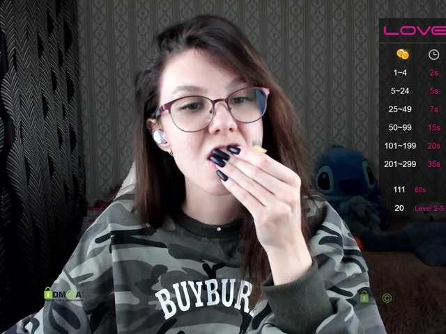 Oddajajo posnetke zaslona _EVA_