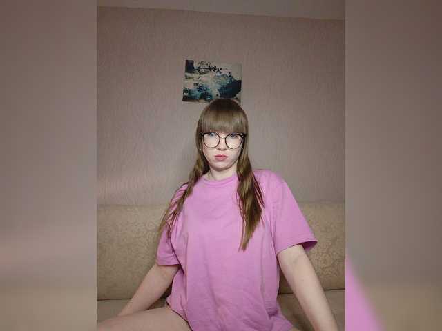 Fotografije LilyCandy Welcome to my room. My name is Julia. Don't forget to put love and subscribe *In addition to privates, I go to a group (60tknmin). The strongest vibration is 222tkn