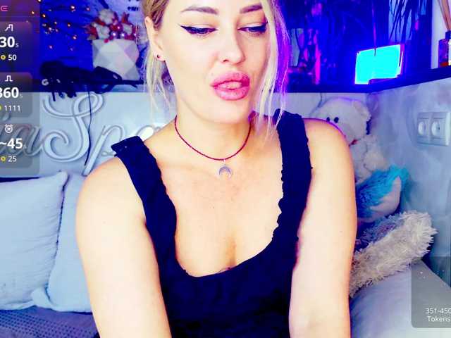 Oddajajo posnetke zaslona _JuliaSpace_