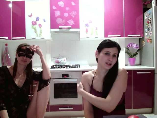 Oddajajo posnetke zaslona -TwiXXX-