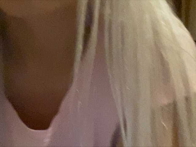 Oddajajo posnetke zaslona Angelok