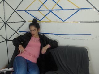 Oddajajo posnetke zaslona 18TeenRlLove