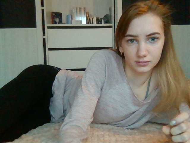 Oddajajo posnetke zaslona 21sexykitty21