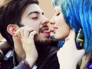 Erotični video klepet 2MASKS