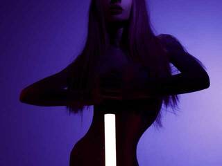 Erotični video klepet 8ADARA8