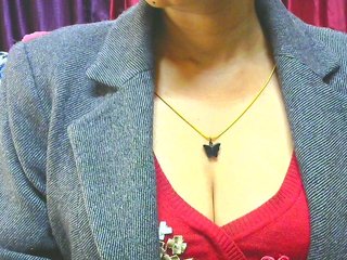 Erotični video klepet Aarju