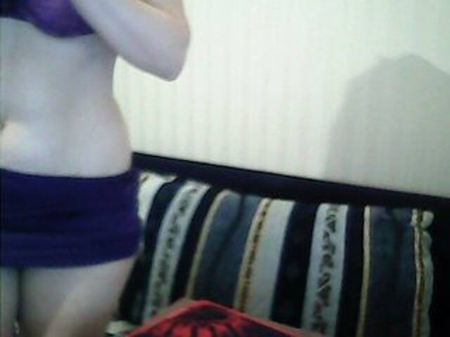 Oddajajo posnetke zaslona Abbi-love