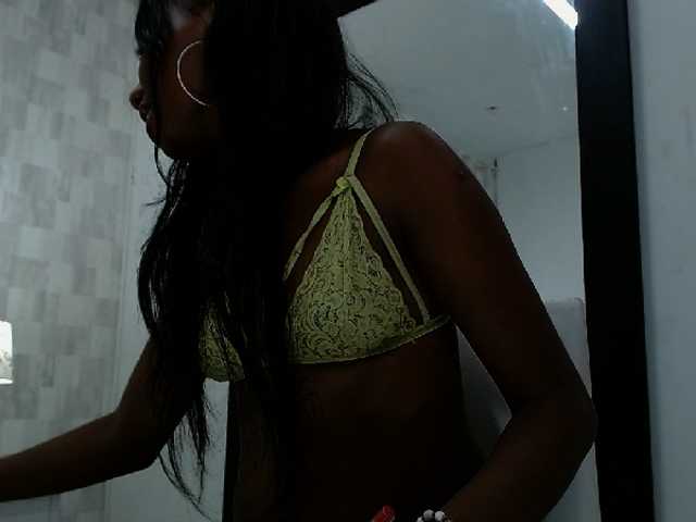 Oddajajo posnetke zaslona AbbigailSmith