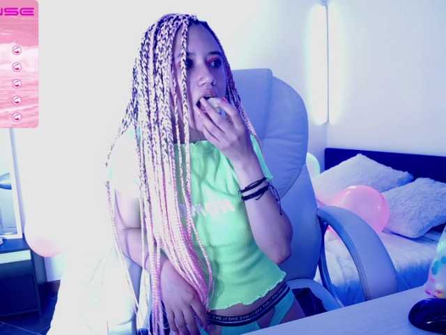 Oddajajo posnetke zaslona abby-deep