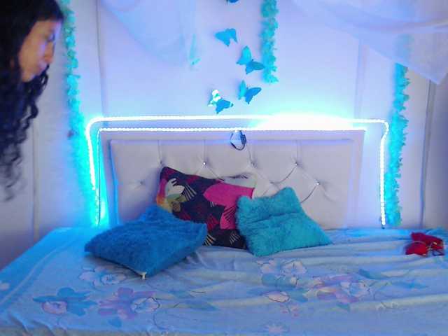 Oddajajo posnetke zaslona Abby-thin