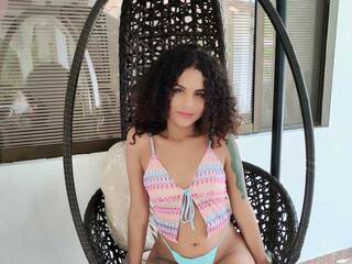 Erotični video klepet AbbyyMonroe