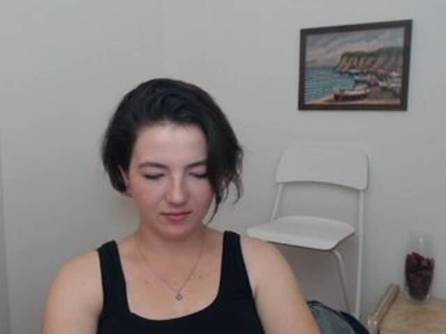 Oddajajo posnetke zaslona Ad0rable