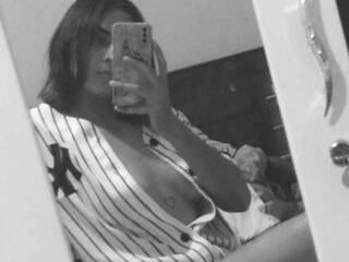 Erotični video klepet adara-orson