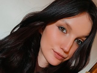 Erotični video klepet AdelineModel