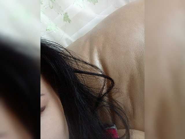 Oddajajo posnetke zaslona Adelyat