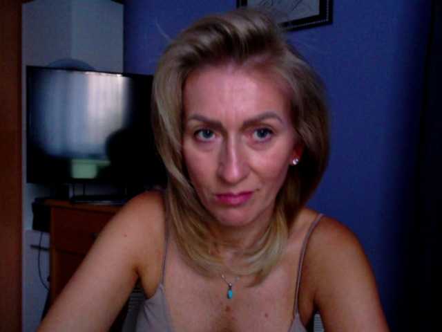 Oddajajo posnetke zaslona AdreySmith