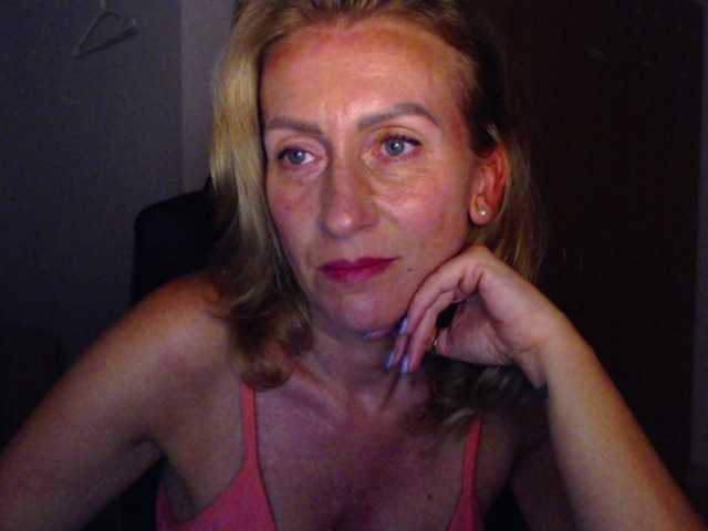 Oddajajo posnetke zaslona AdreySmith