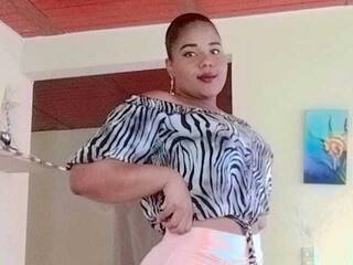 Erotični video klepet AdrianaGuz