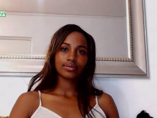Oddajajo posnetke zaslona AfricanCuyyn