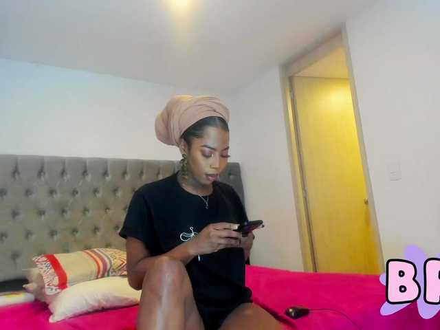 Oddajajo posnetke zaslona Afro-goddess