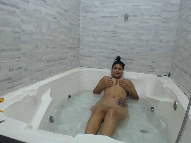 Oddajajo posnetke zaslona AFRODITA141