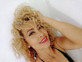 Erotični video klepet Agaataa