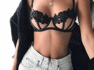 Erotični video klepet Agathahott69