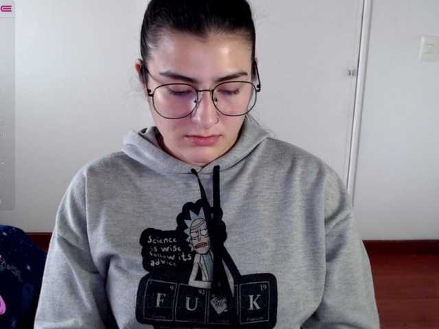 Oddajajo posnetke zaslona ahrianabluff