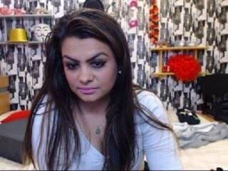 Erotični video klepet AilynBigAss