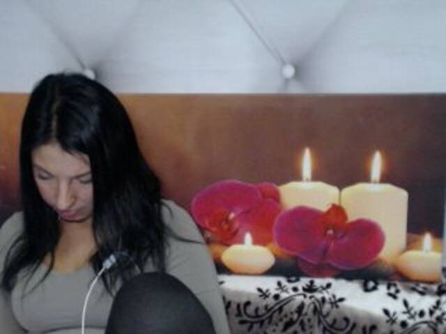 Oddajajo posnetke zaslona Aisha255