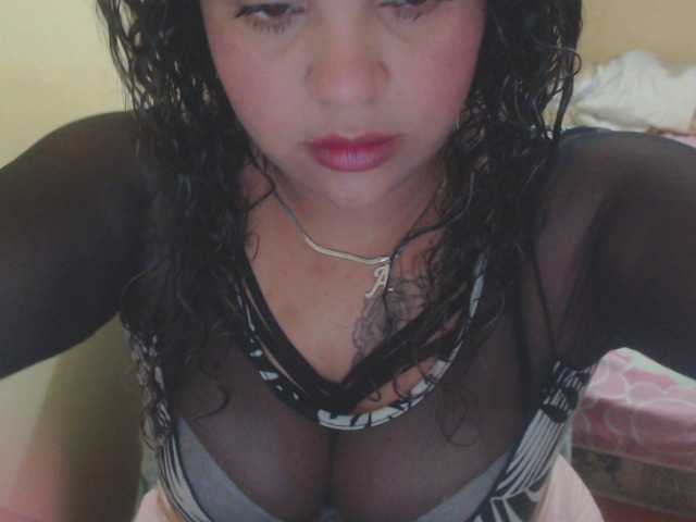 Oddajajo posnetke zaslona aishaaovit