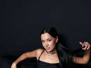 Erotični video klepet AlanaMell