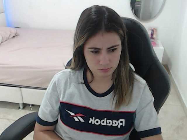 Oddajajo posnetke zaslona Alanaperry