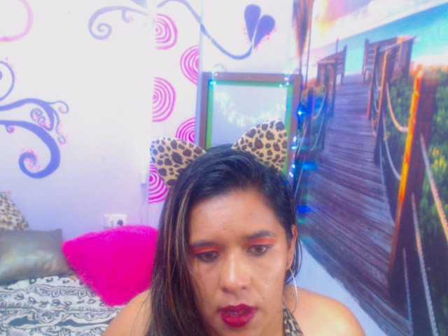 Oddajajo posnetke zaslona AlayaSmith