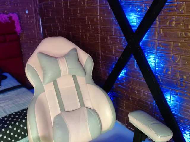 Oddajajo posnetke zaslona aldanacollins