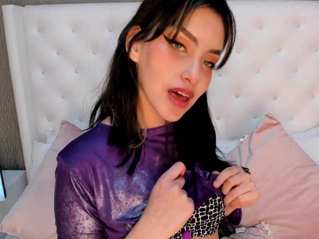 Oddajajo posnetke zaslona AlegnaTaylor