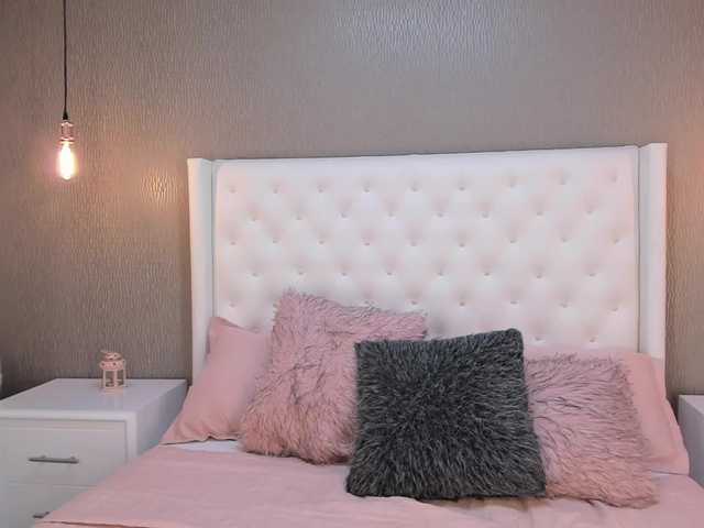 Oddajajo posnetke zaslona AlegnaTaylor