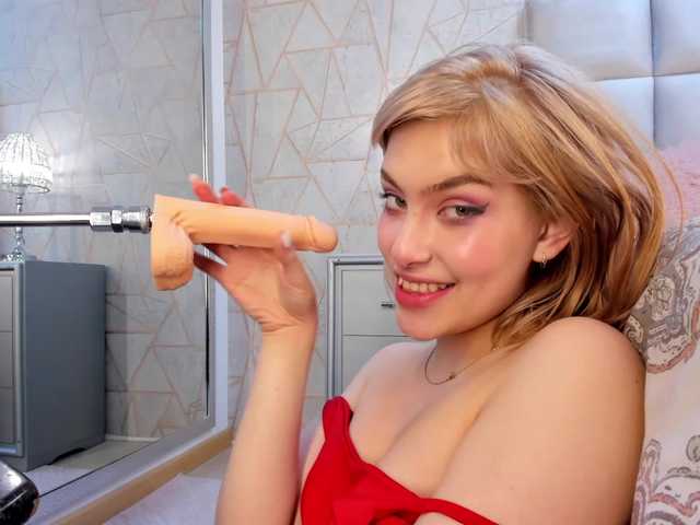 Oddajajo posnetke zaslona AlegnaTaylor