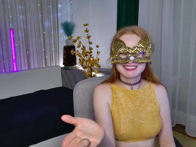 Oddajajo posnetke zaslona AlenaSecret