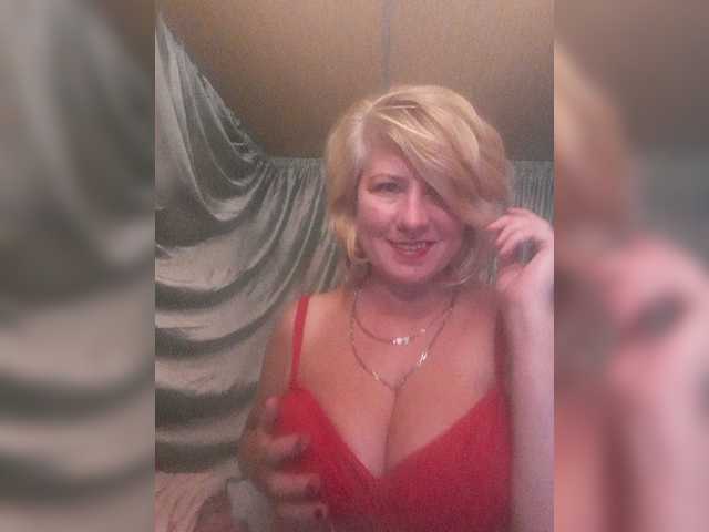 Oddajajo posnetke zaslona Alenka_Tigra