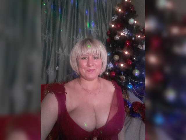 Oddajajo posnetke zaslona Alenka_Tigra