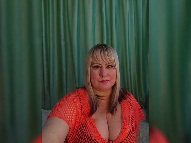 Oddajajo posnetke zaslona Alenka_Tigra