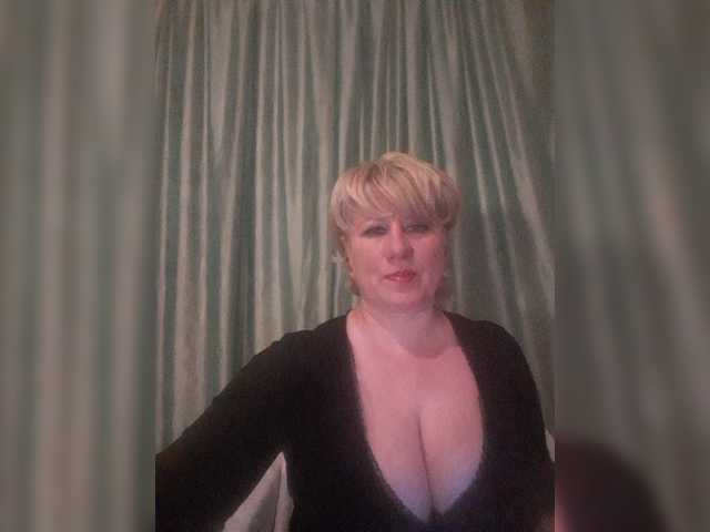 Oddajajo posnetke zaslona Alenka_Tigra
