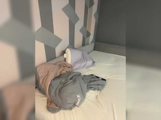 Oddajajo posnetke zaslona Alex-932