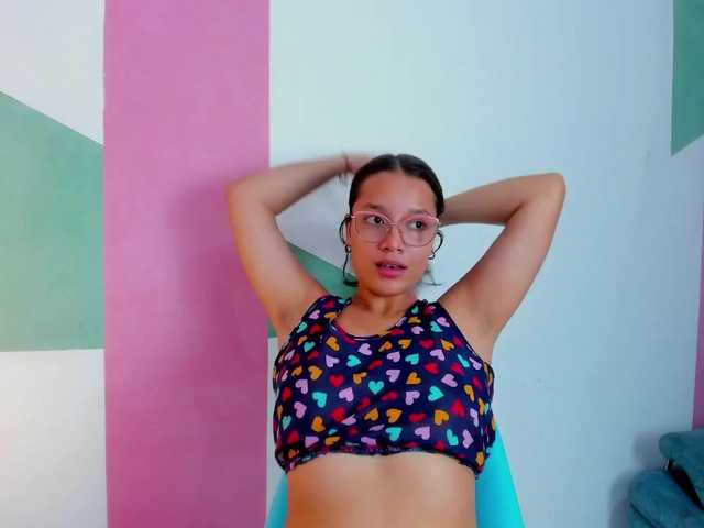 Oddajajo posnetke zaslona alexa-johnson