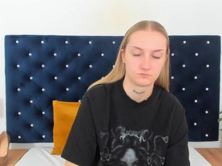 Erotični video klepet AlexaKisses