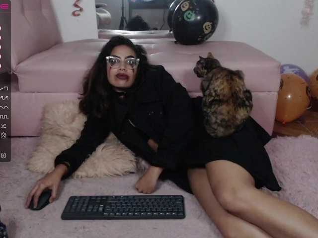 Oddajajo posnetke zaslona alexia-killer